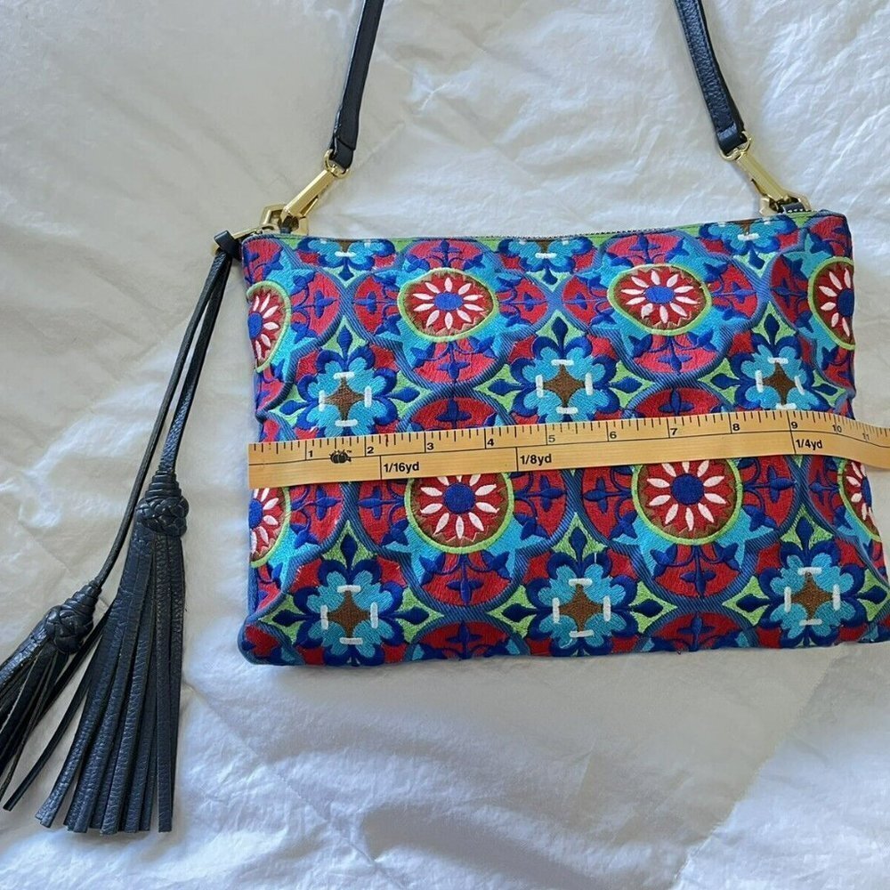 ORYANY Blue Print Grace Embroidered Mosaic Crossbody Purse~ Bohemian~ Tassels - Picture 6 of 7